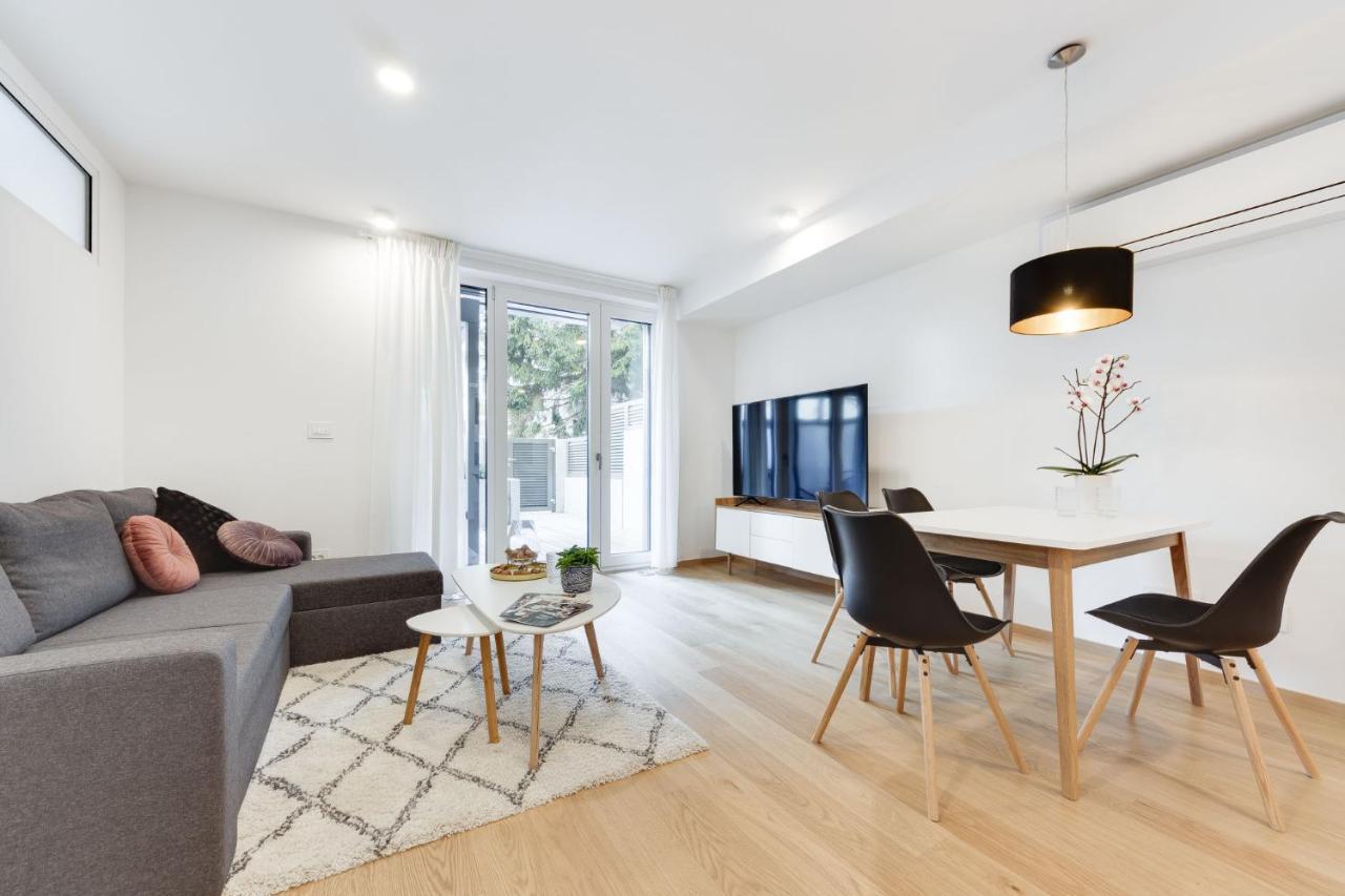 Central Apartment With Private Garage Liubliana Exterior foto