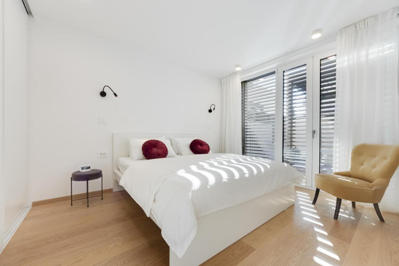 Central Apartment With Private Garage Liubliana Exterior foto